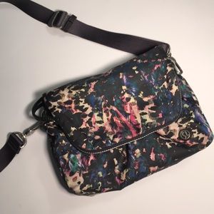 Lululemon festival bag